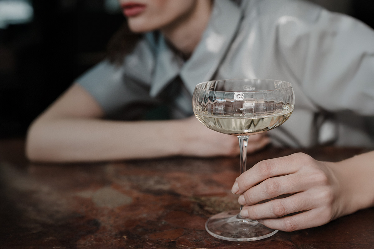 Eleganter Aperitif beim Wellnessurlaub im Grand Elisabeth Hotel